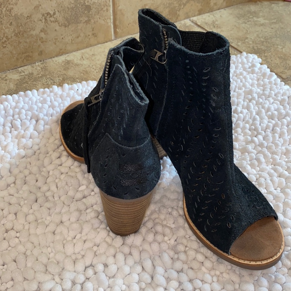 Black Toms suede booties